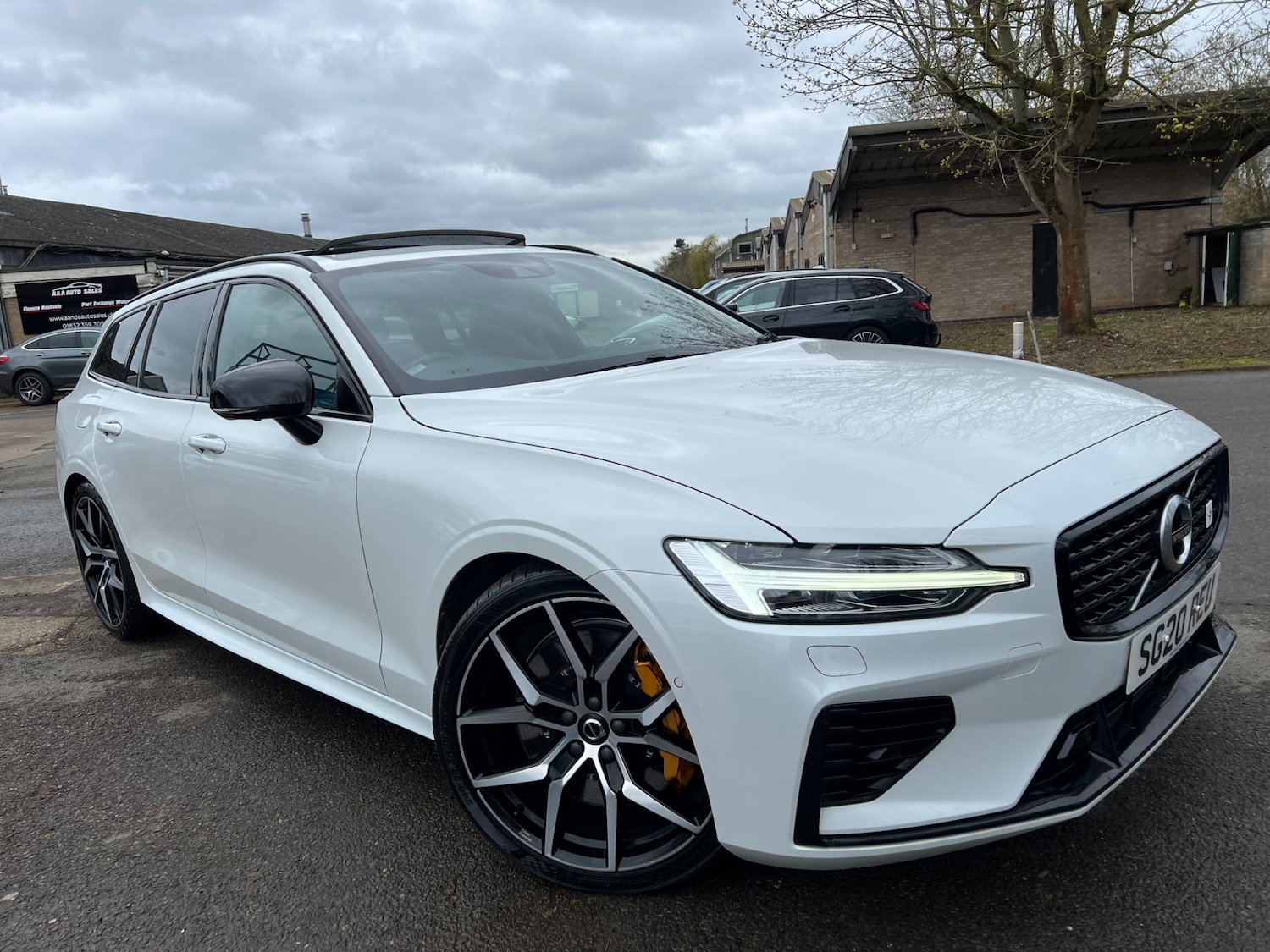 Used Volvo V60 2020 for sale - 78040597: Photo 4