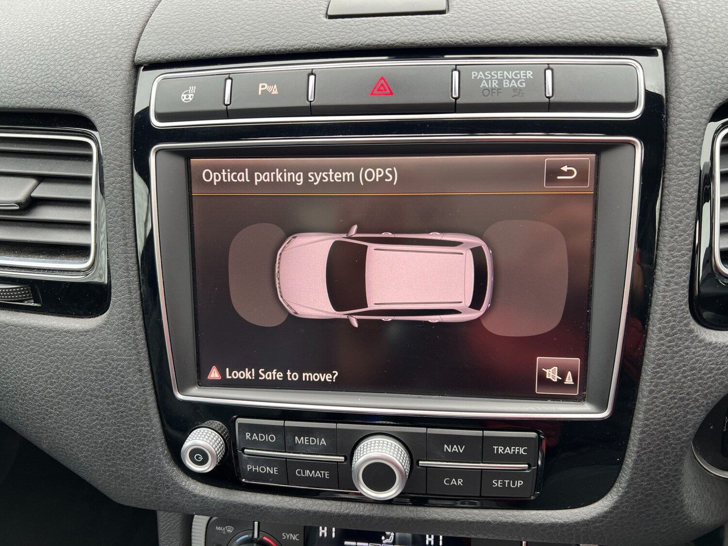 Used Volkswagen Touareg 2014 for sale - 77630175: Photo 22