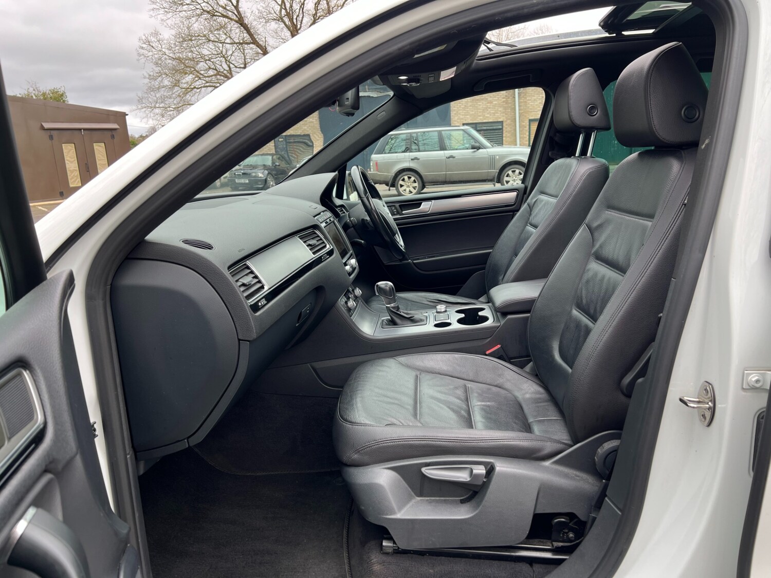 Used Volkswagen Touareg 2014 for sale - 77630175: Photo 23