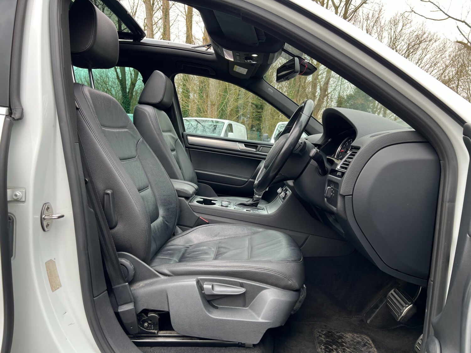 Used Volkswagen Touareg 2014 for sale - 77630175: Photo 26