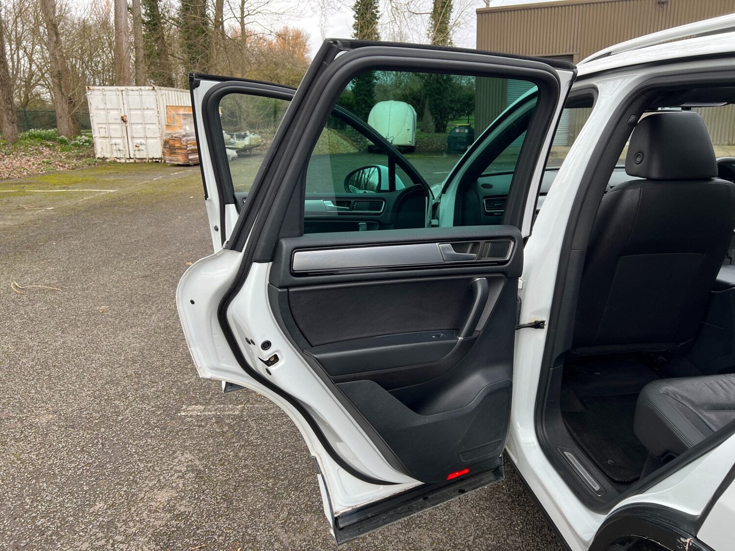 Used Volkswagen Touareg 2014 for sale - 77630175: Photo 37