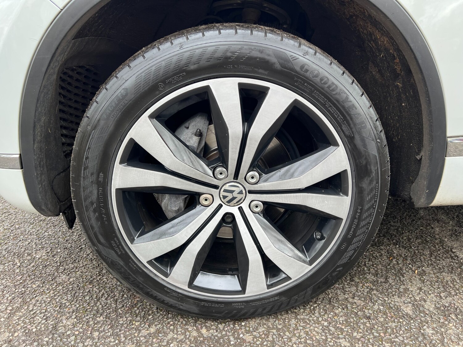 Used Volkswagen Touareg 2014 for sale - 77630175: Photo 38