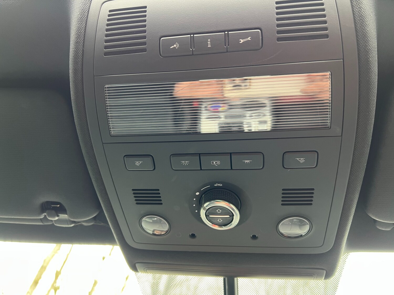 Used Volkswagen Touareg 2014 for sale - 77630175: Photo 42