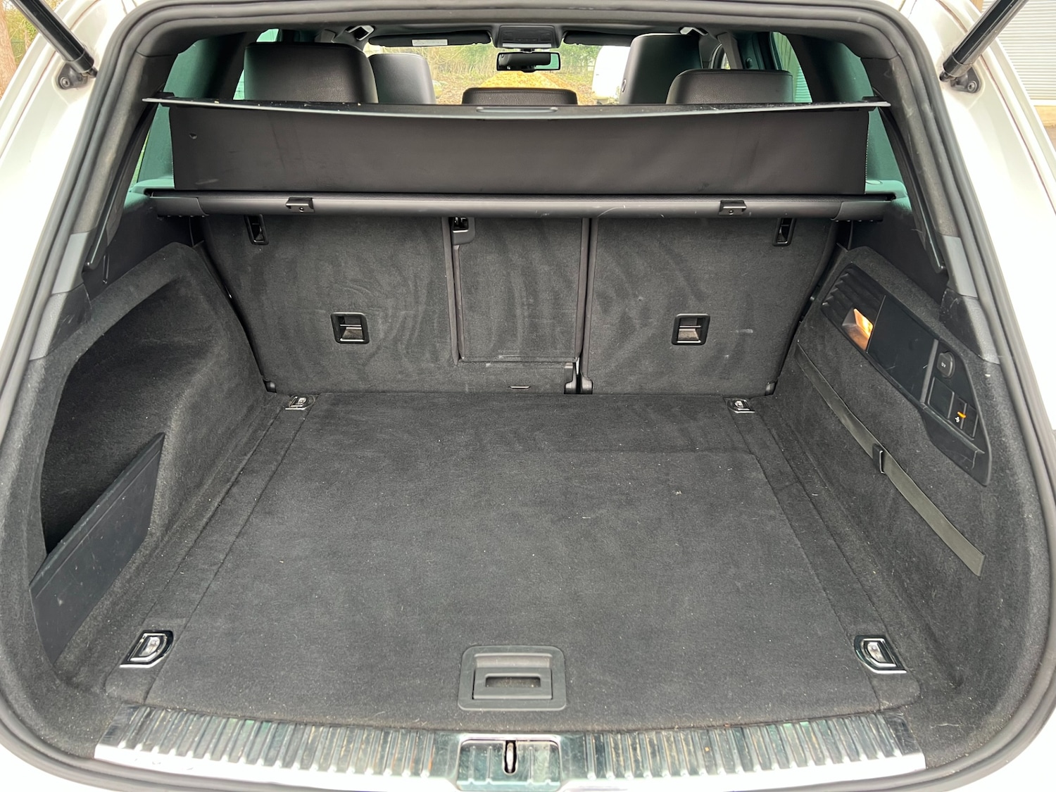 Used Volkswagen Touareg 2014 for sale - 77630175: Photo 9