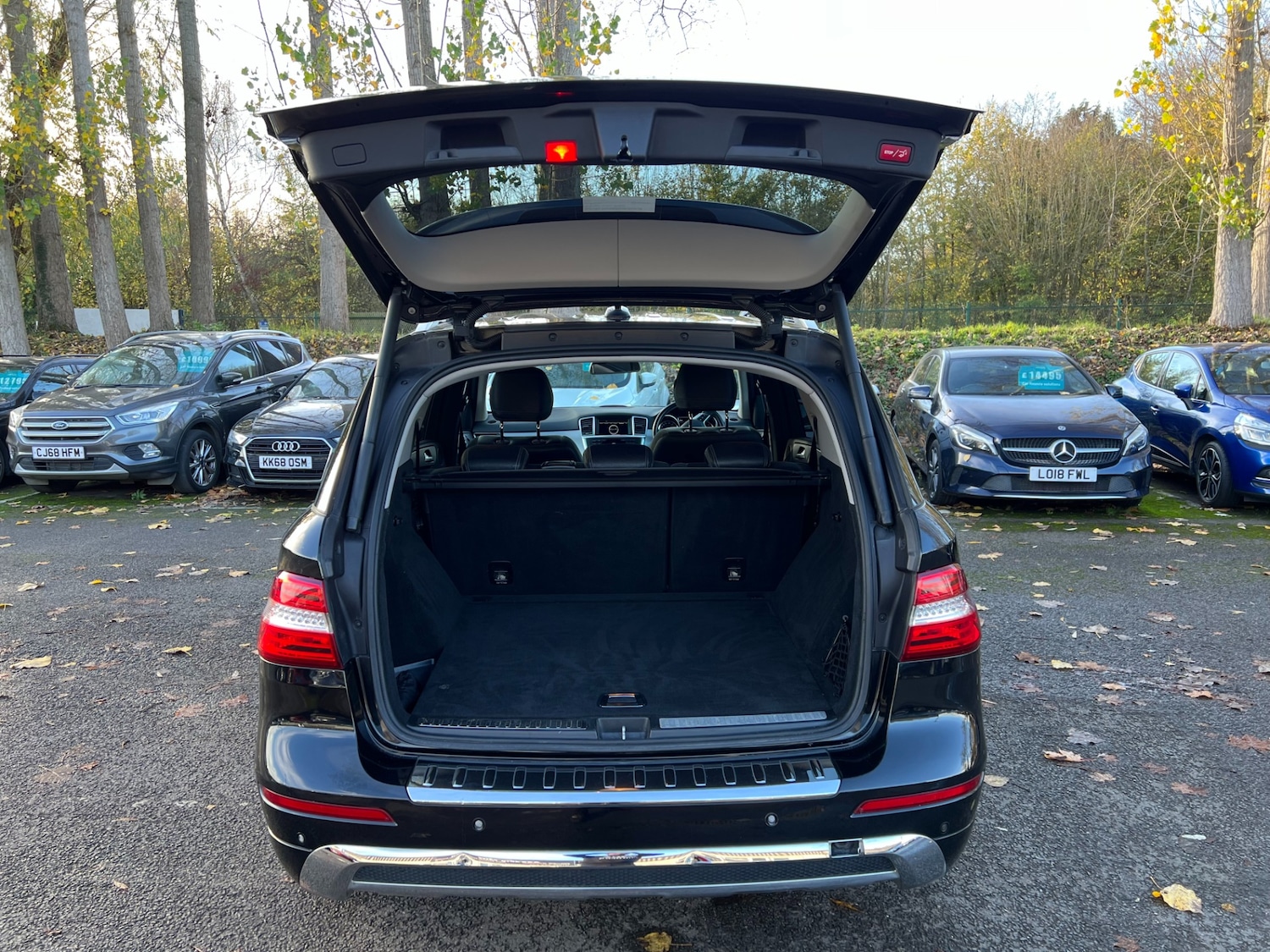 Used Mercedes-Benz M Class 2012 for sale - 76568204: Photo 7