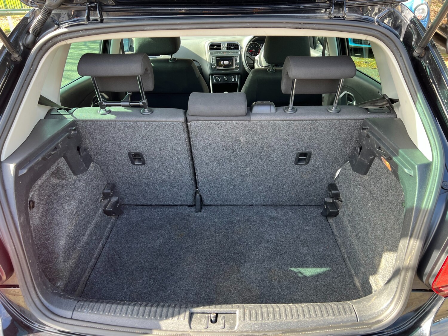 Used Volkswagen Polo 2017 for sale - 77873699: Photo 8