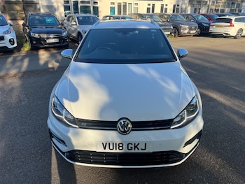 Used Volkswagen Golf 2018 for sale - 78353841: Photo