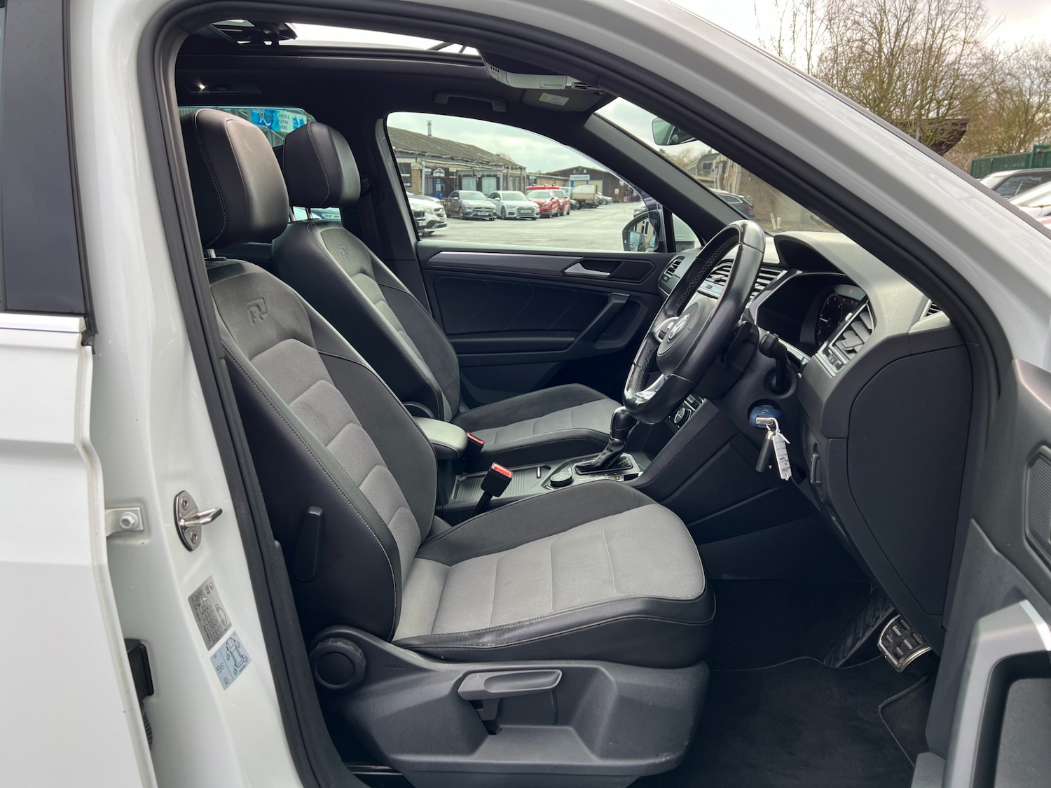 Used Volkswagen Tiguan 2018 for sale - 77435347: Photo 32