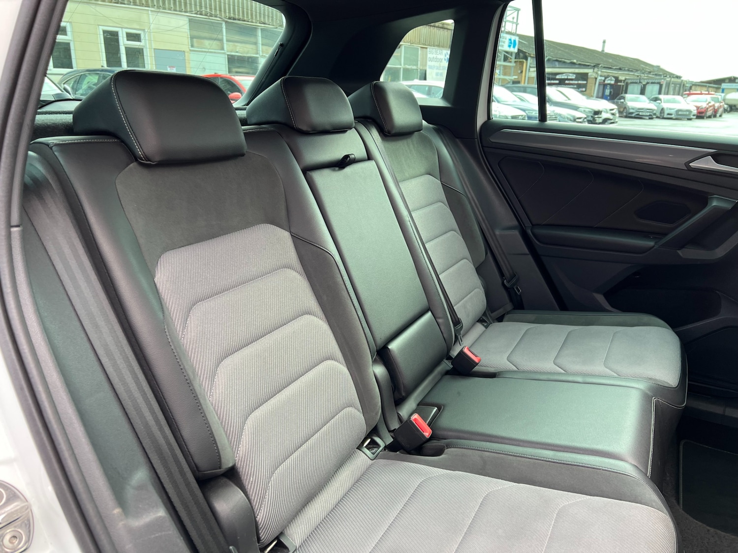 Used Volkswagen Tiguan 2018 for sale - 77435347: Photo 36