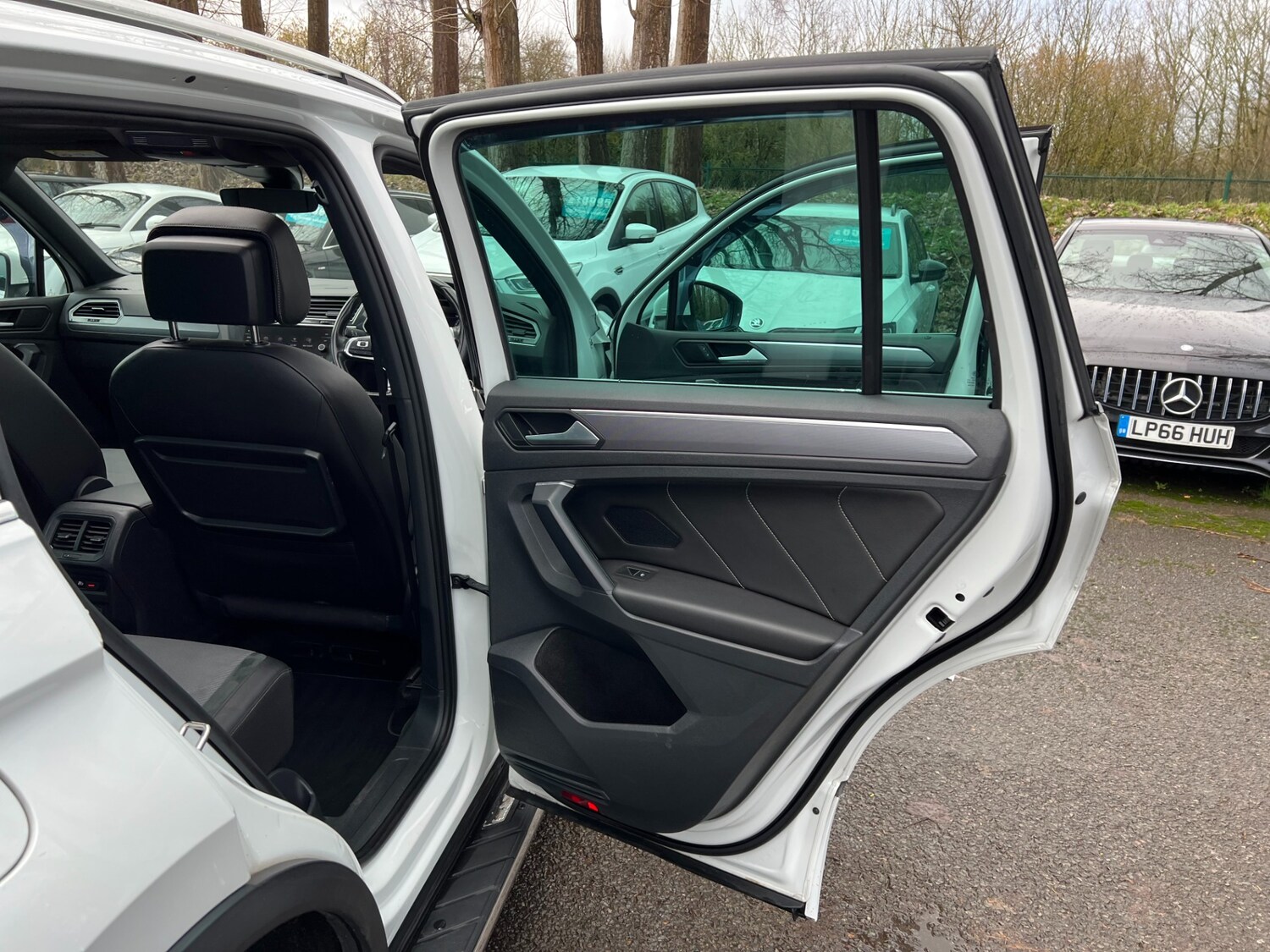 Used Volkswagen Tiguan 2018 for sale - 77435347: Photo 43