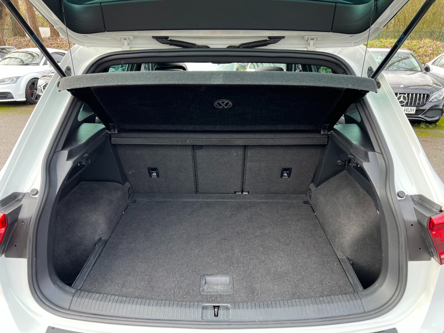 Used Volkswagen Tiguan 2018 for sale - 77435347: Photo 9