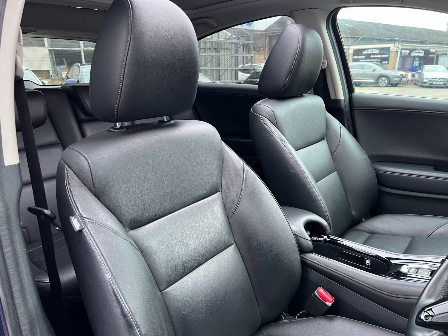 Used Honda HR-V 2016 for sale - 77532338: Photo 25