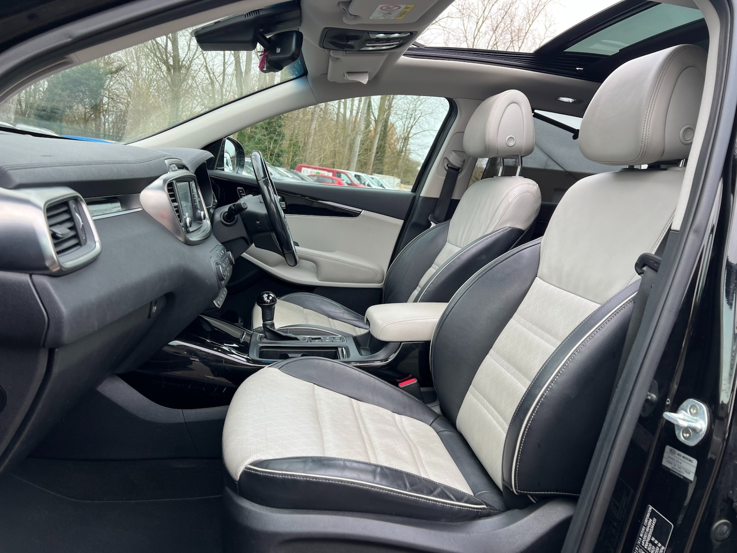 Used Kia Sorento 2017 for sale - 77054978: Photo 22