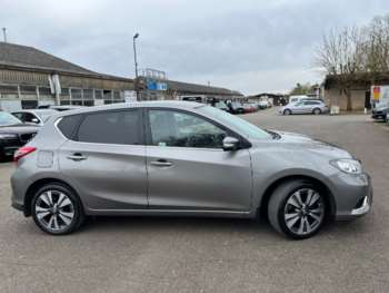 Used Nissan Pulsar 2015 for sale - 74101115: Photo