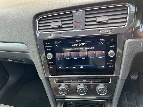 Used Volkswagen Golf 2018 for sale - 75025853: Photo 35