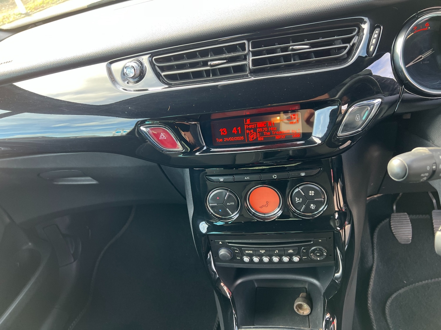 Used Citroen DS3 2013 for sale - 77662887: Photo 32