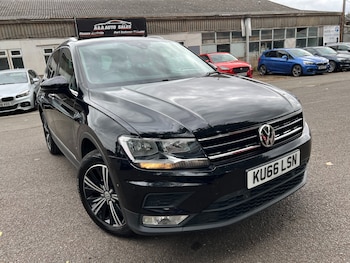 Used Volkswagen Tiguan 2016 for sale - 75651310: Photo
