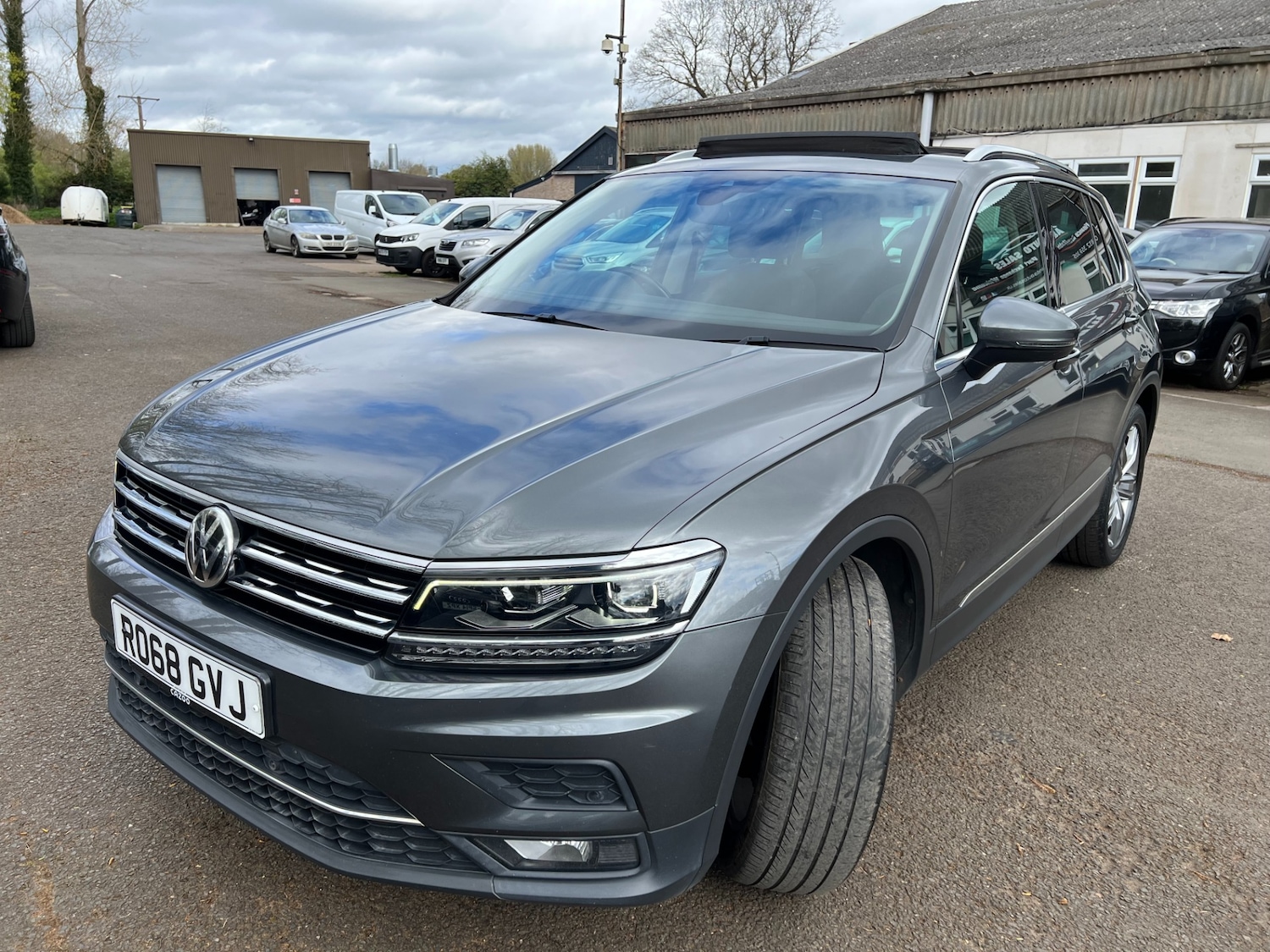 Used Volkswagen Tiguan 2018 for sale - 78122811: Photo 12