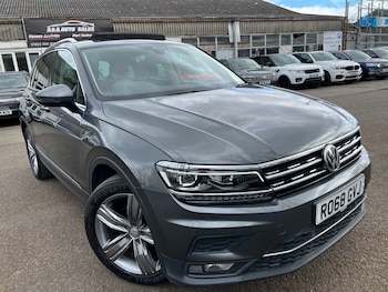 Used Volkswagen Tiguan 2018 for sale - 78122811: Photo