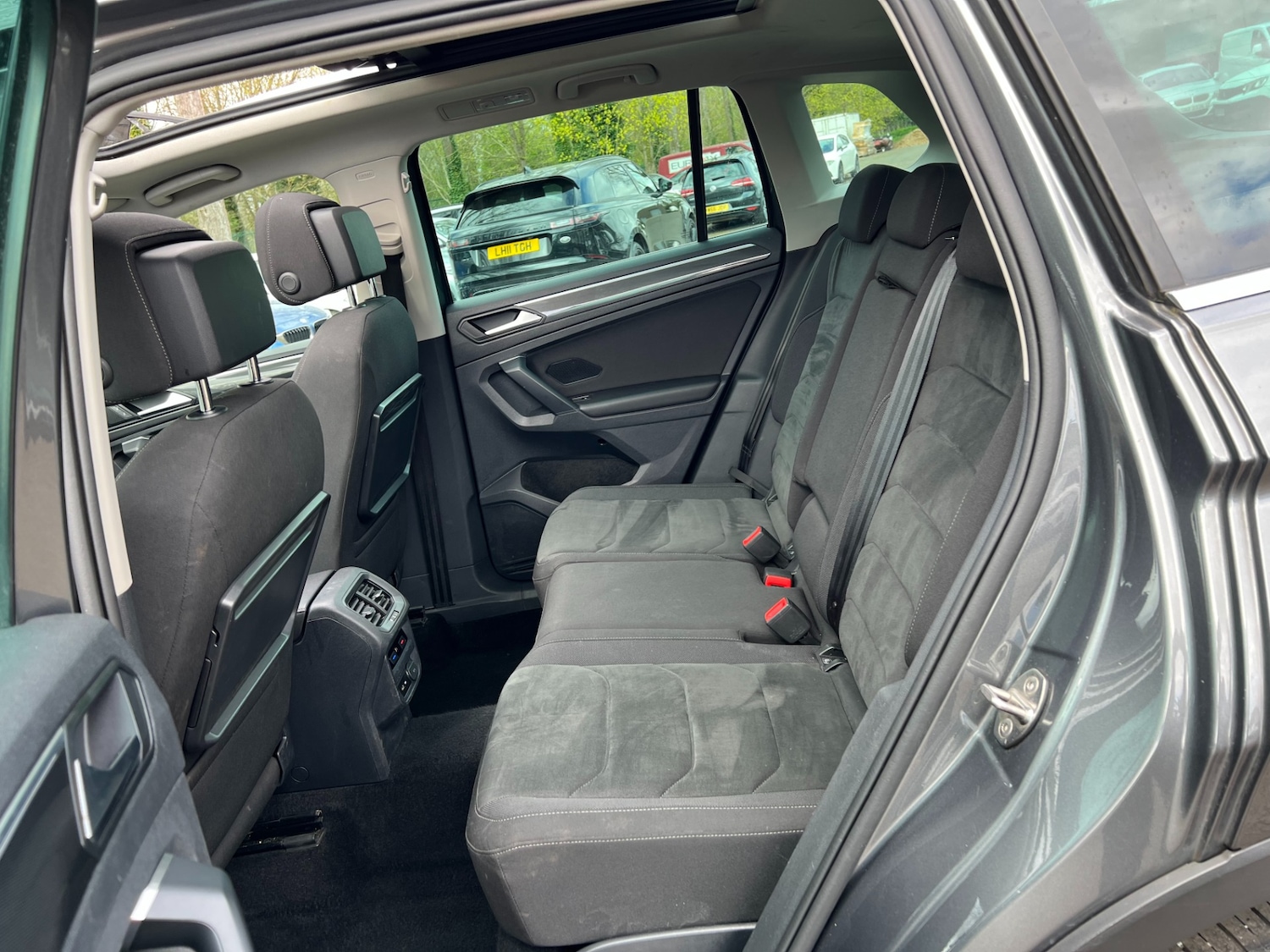 Used Volkswagen Tiguan 2018 for sale - 78122811: Photo 31