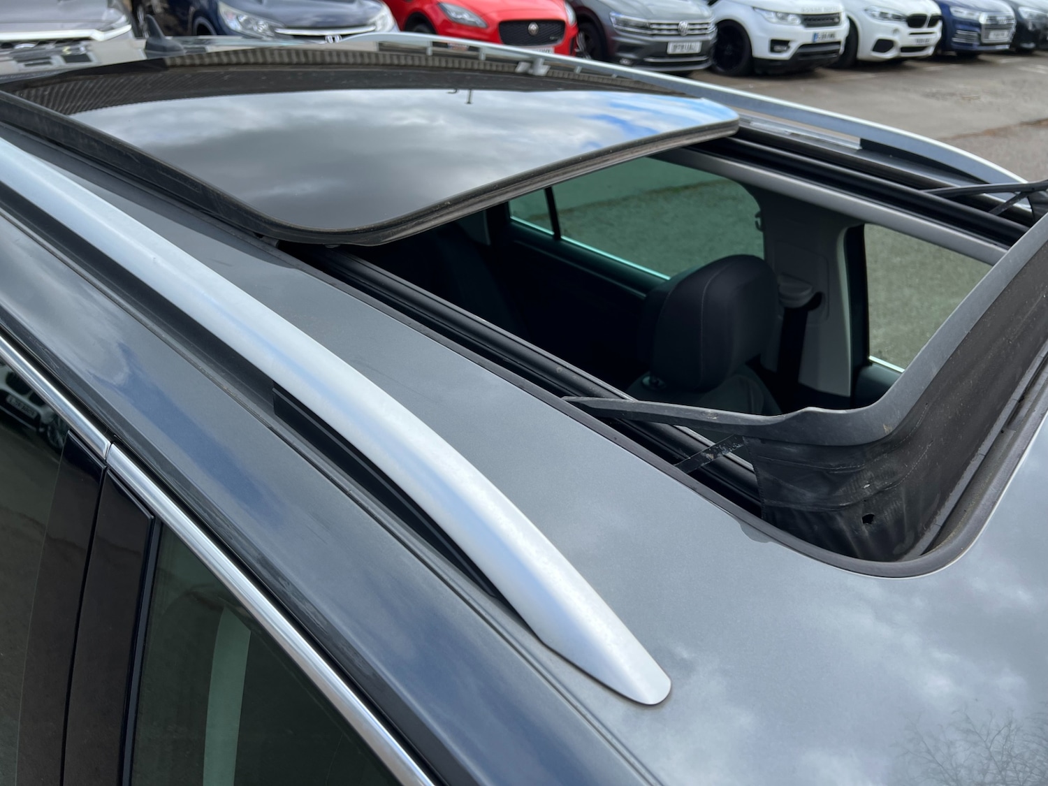 Used Volkswagen Tiguan 2018 for sale - 78122811: Photo 4