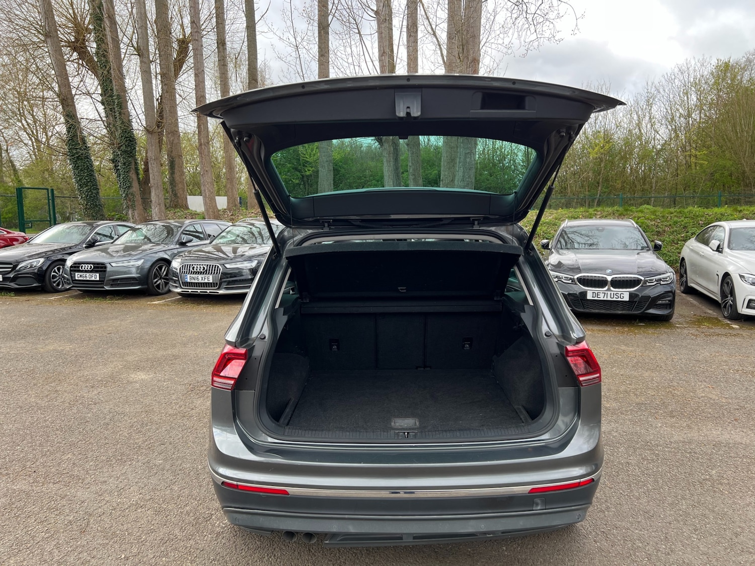 Used Volkswagen Tiguan 2018 for sale - 78122811: Photo 8