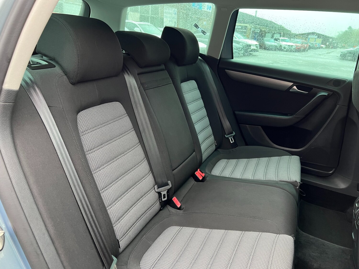 Used Volkswagen Passat 2011 for sale - 77283902: Photo 28