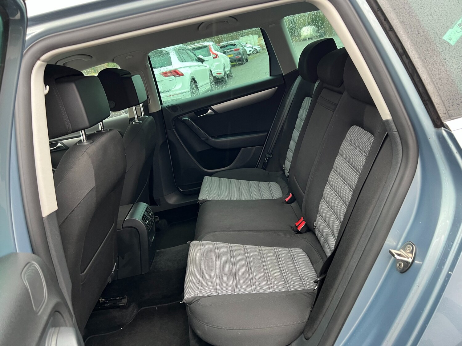 Used Volkswagen Passat 2011 for sale - 77283902: Photo 30