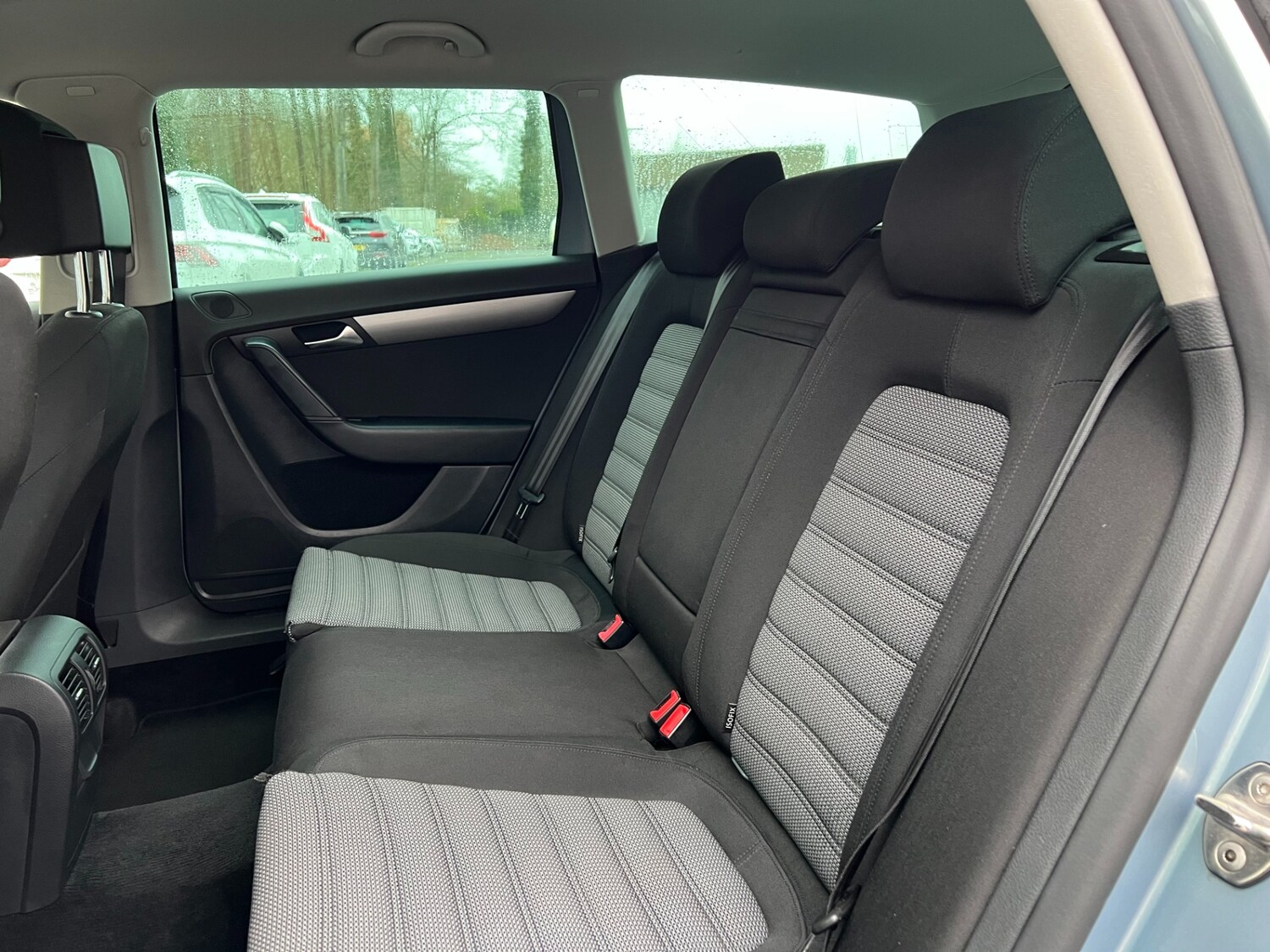 Used Volkswagen Passat 2011 for sale - 77283902: Photo 31