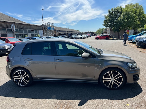 Used Volkswagen Golf 2017 for sale - 75283585: Photo 22