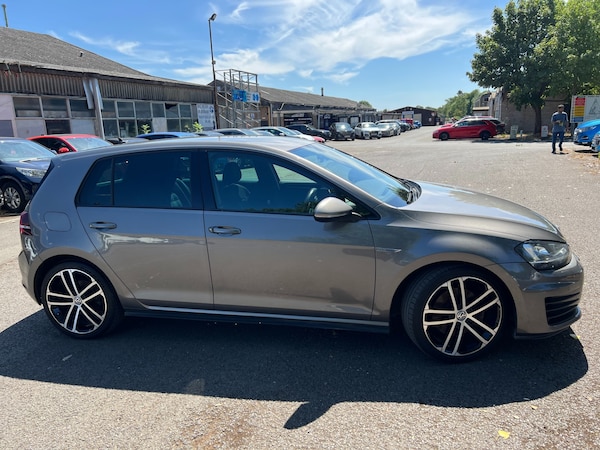 Used Volkswagen Golf 2017 for sale - 75283585: Photo 23