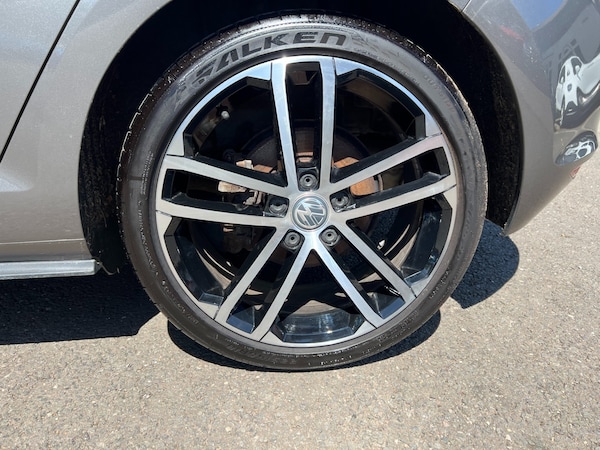 Used Volkswagen Golf 2017 for sale - 75283585: Photo 41