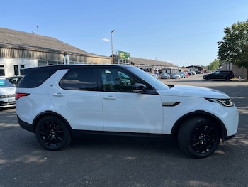 Used Land Rover Discovery 2018 for sale - 79357368: Photo