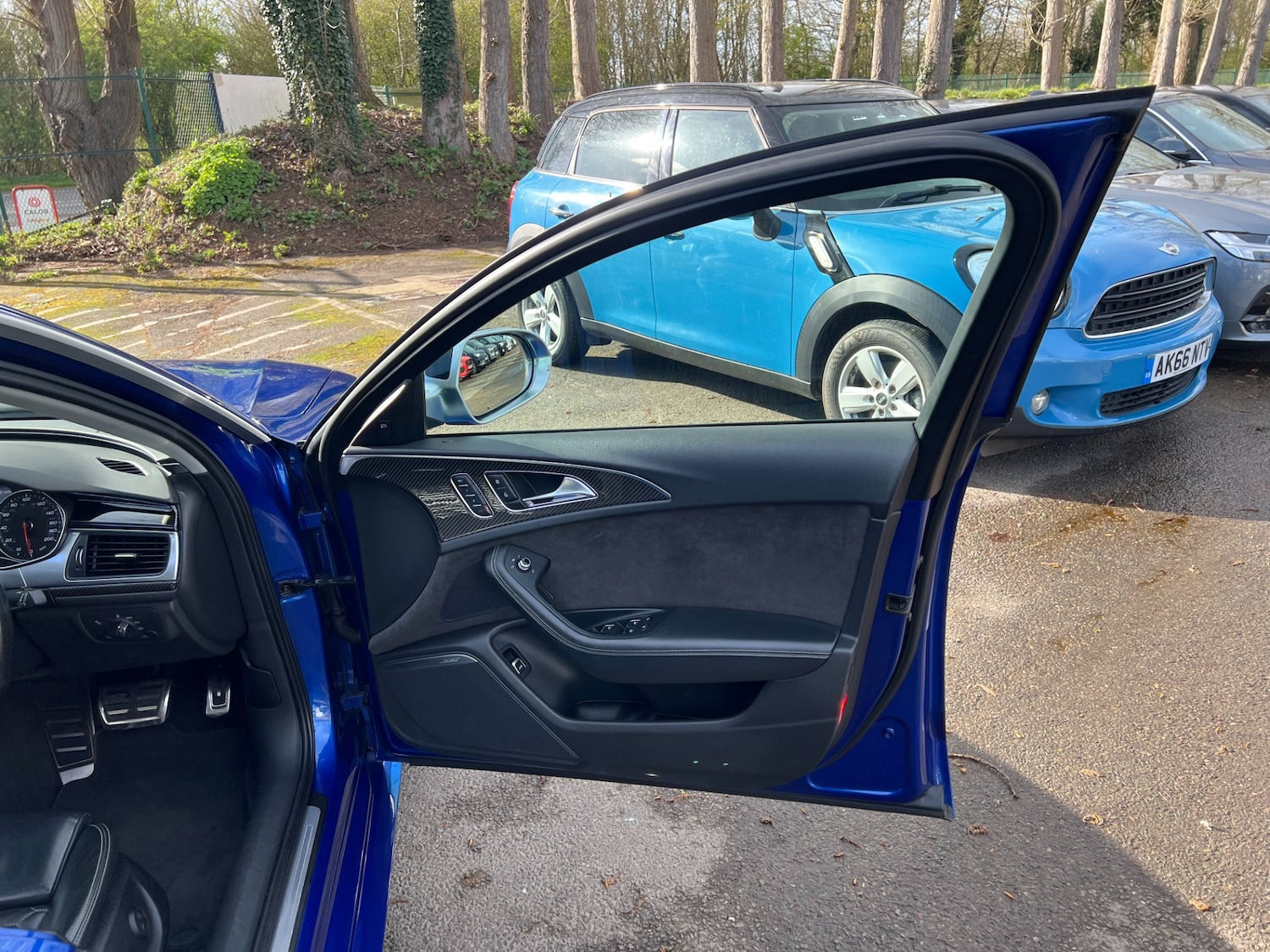 Used Audi RS6 2015 for sale - 78026339: Photo 38