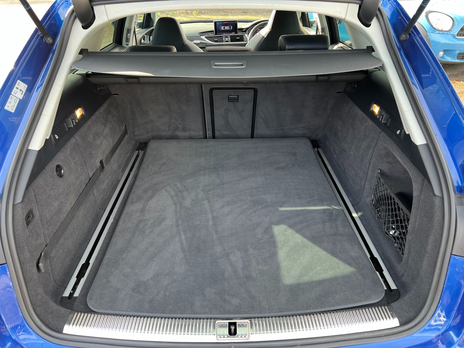 Used Audi RS6 2015 for sale - 78026339: Photo 9