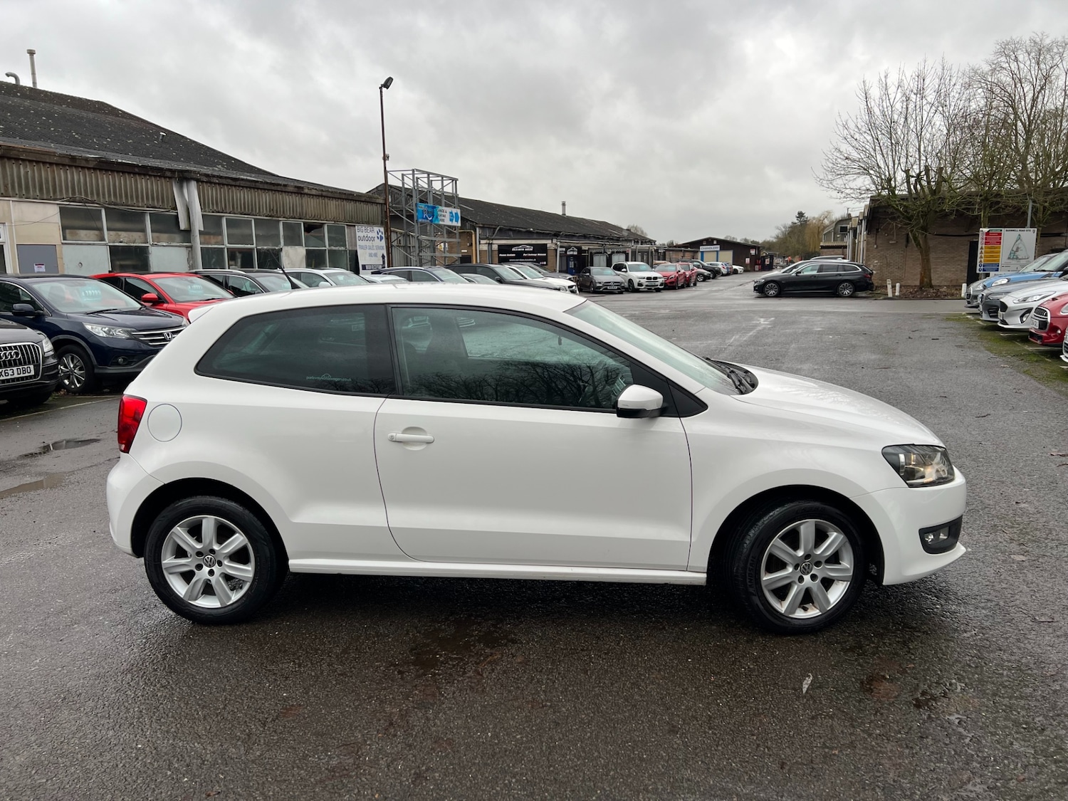 Used Volkswagen Polo 2014 for sale - 77272555: Photo 5