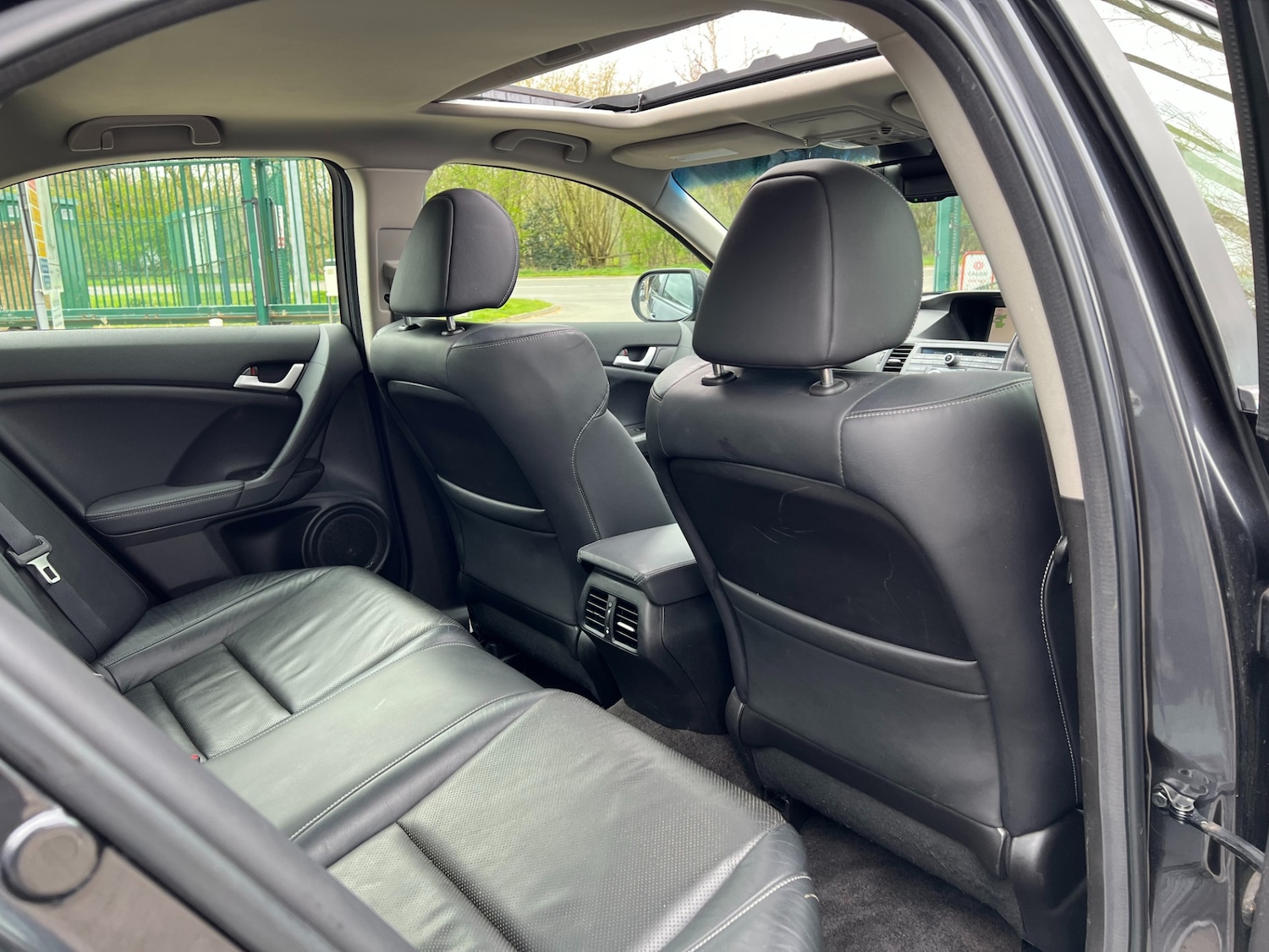 Used Honda Accord 2012 for sale - 77998767: Photo 26