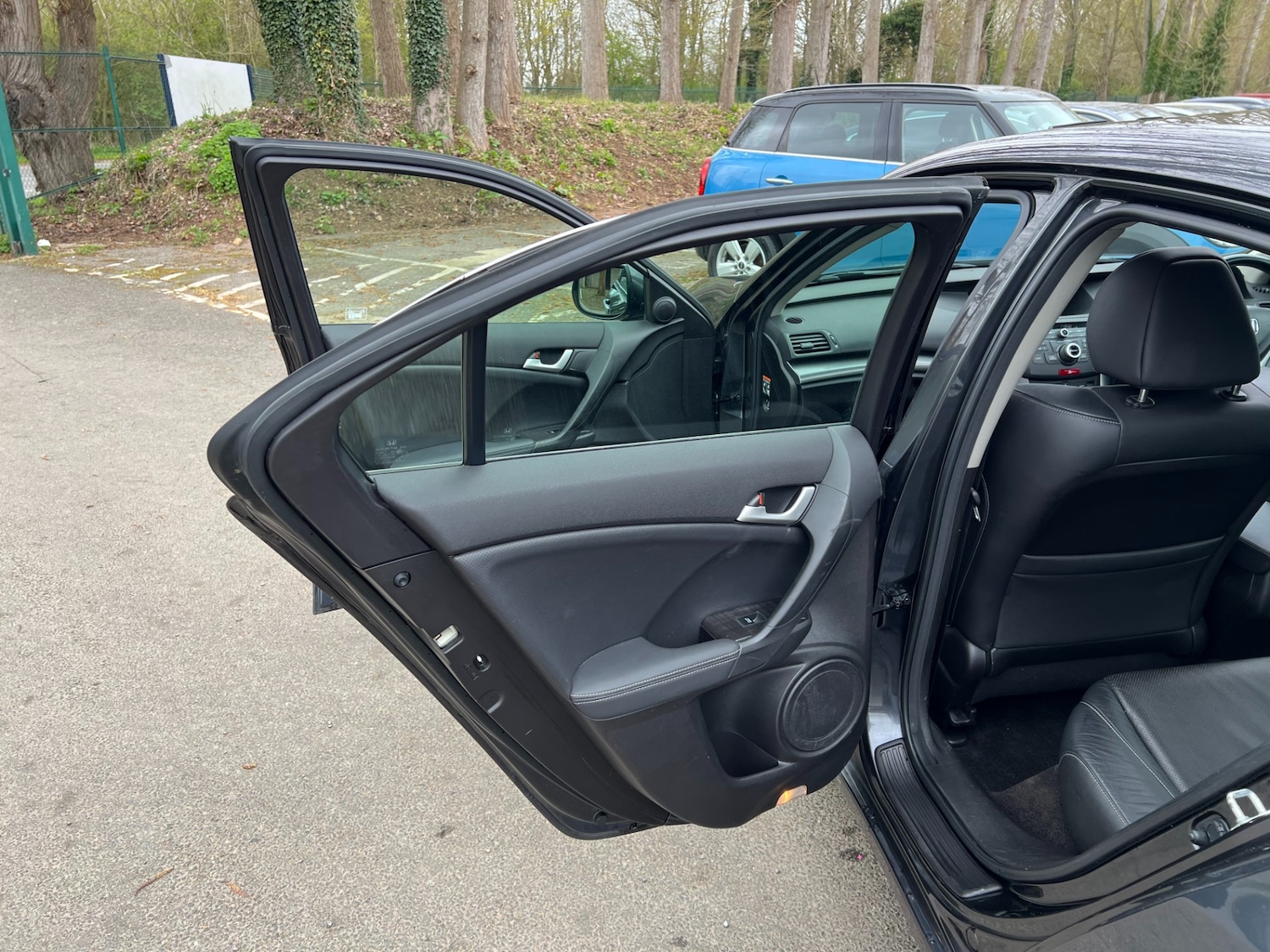 Used Honda Accord 2012 for sale - 77998767: Photo 38