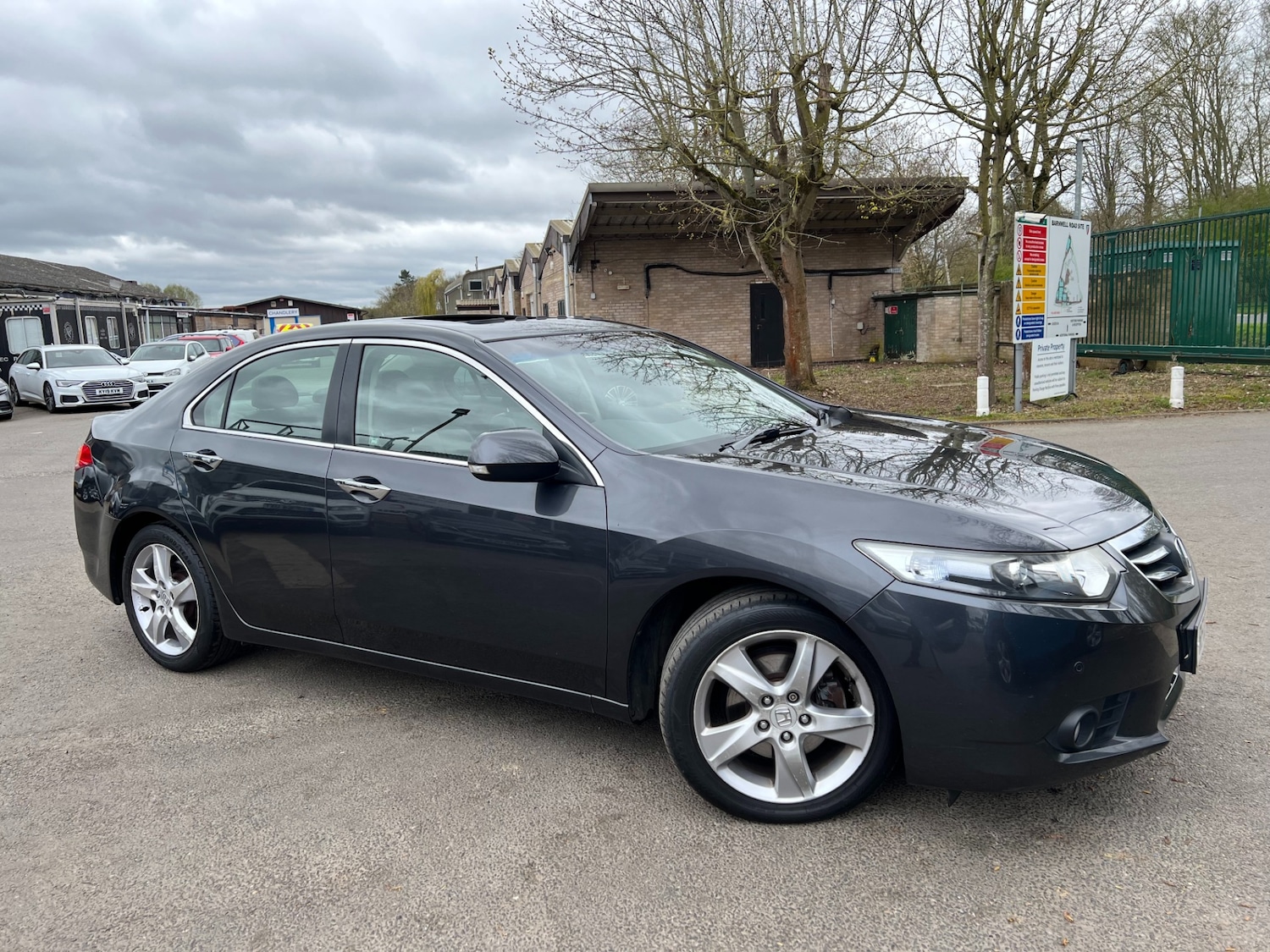 Used Honda Accord 2012 for sale - 77998767: Photo 4