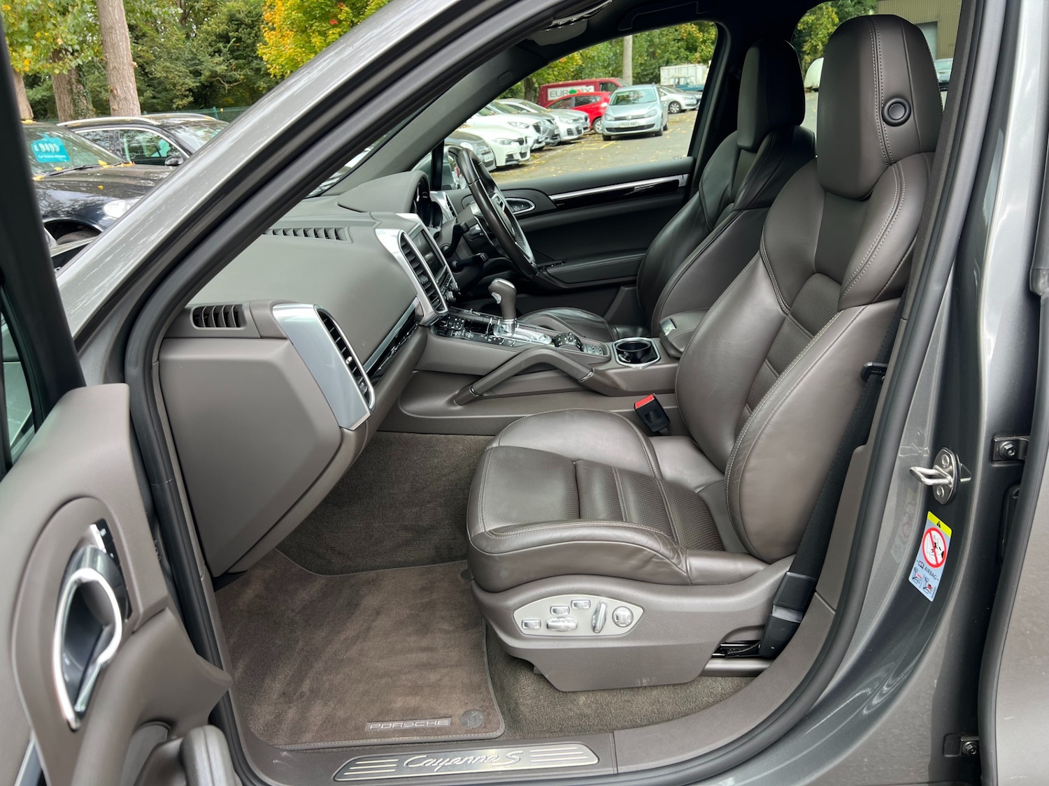 Used Porsche Cayenne 2015 for sale - 76207721: Photo 17