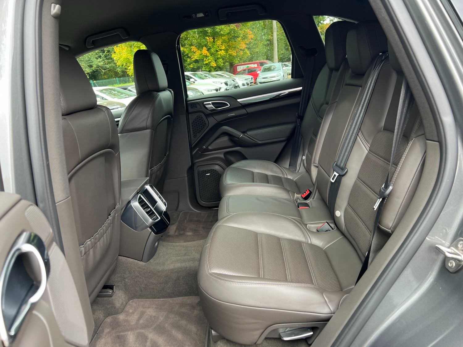 Used Porsche Cayenne 2015 for sale - 76207721: Photo 19