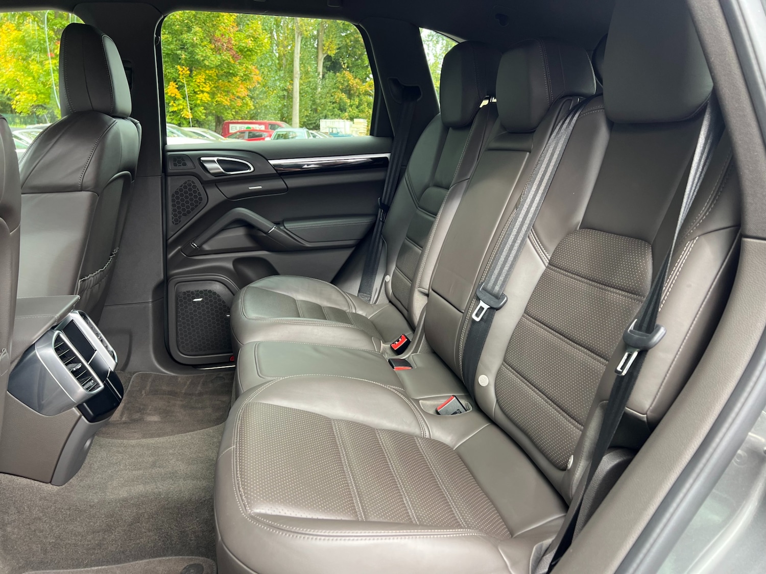 Used Porsche Cayenne 2015 for sale - 76207721: Photo 20