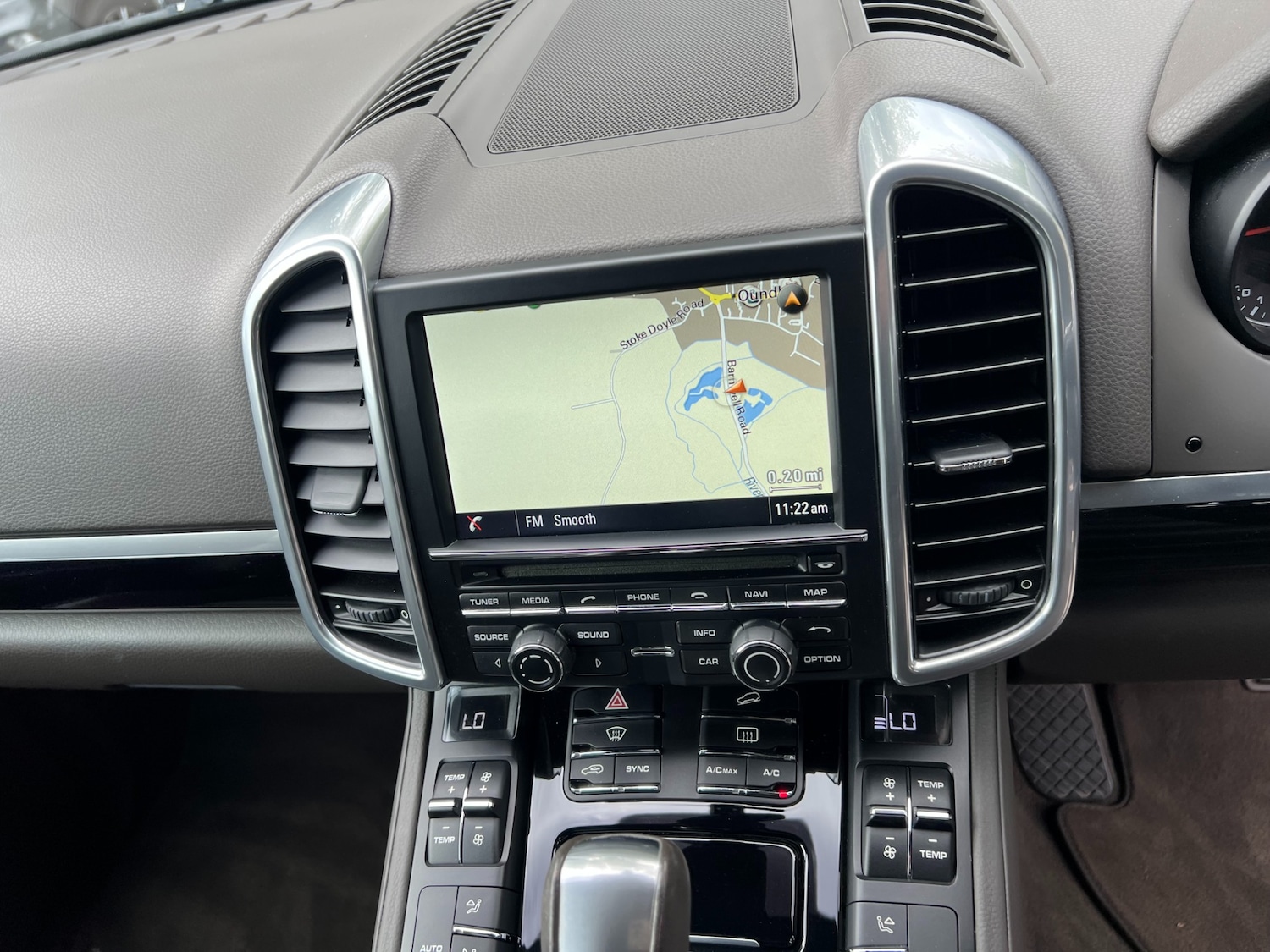 Used Porsche Cayenne 2015 for sale - 76207721: Photo 37