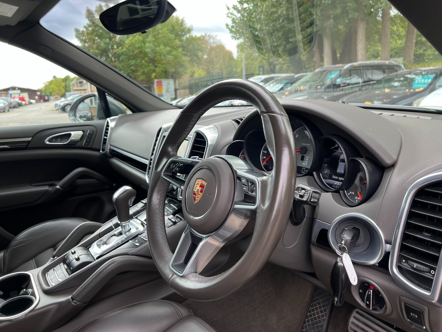 Used Porsche Cayenne 2015 for sale - 76207721: Photo 42