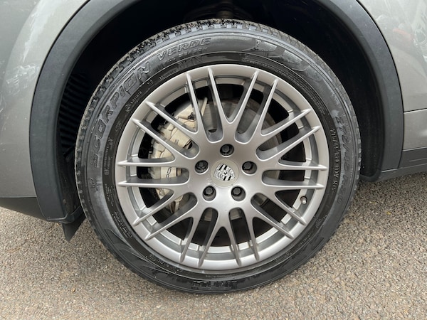 Used Porsche Cayenne 2015 for sale - 76207721: Photo 45