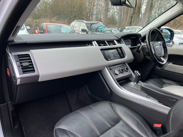 Used Land Rover Range Rover Sport 2014 for sale - 73805507: Photo 11