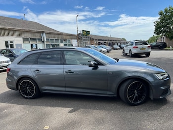 Used Audi A4 2018 for sale - 79042162: Photo