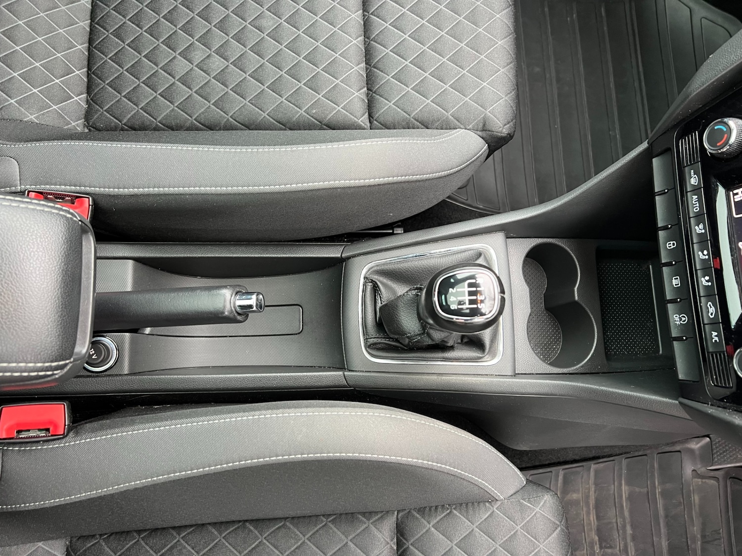 Used Skoda Rapid Spaceback 2017 for sale - 77845573: Photo 16