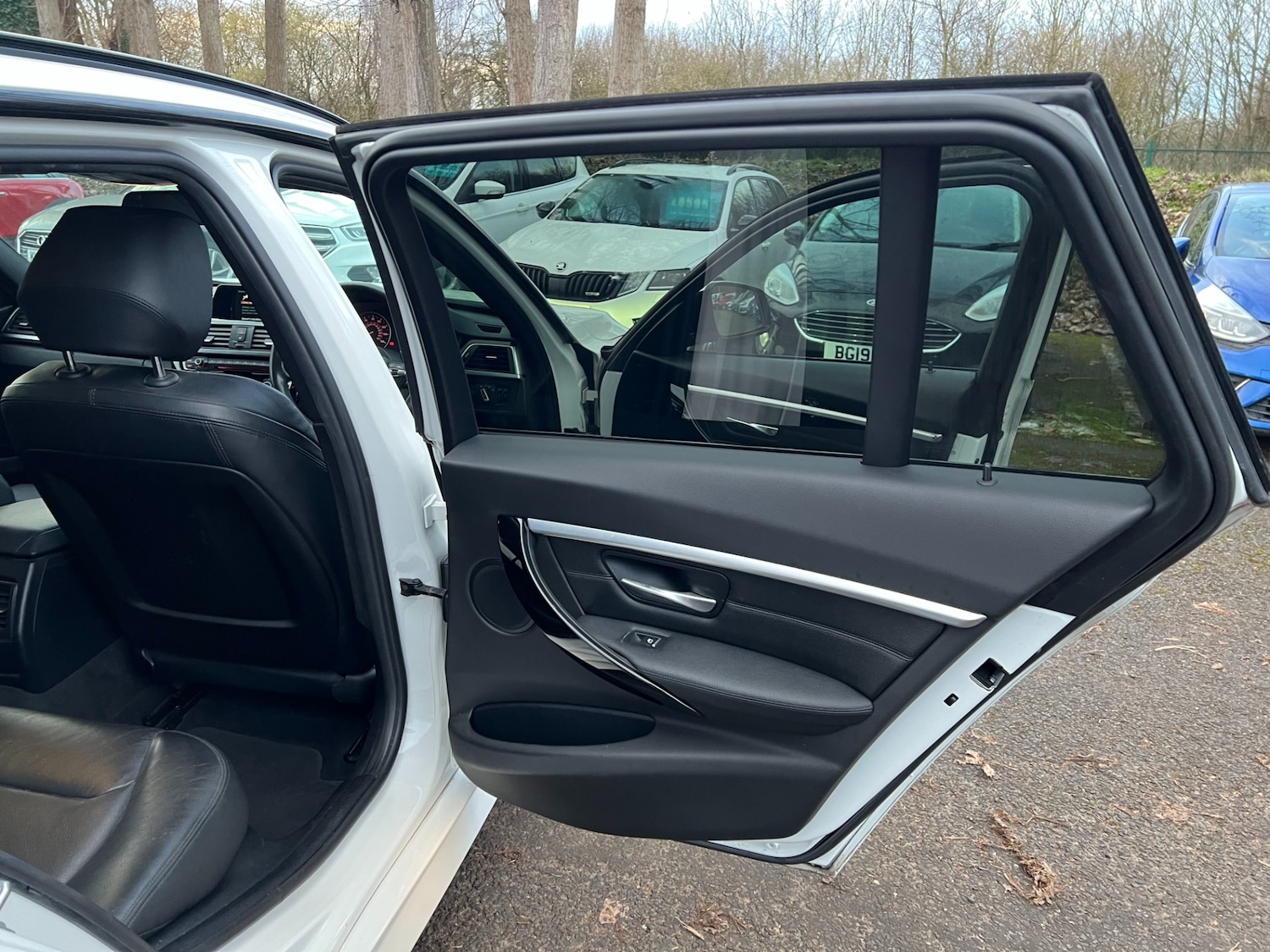 Used BMW 3 Series 2018 for sale - 77116289: Photo 33