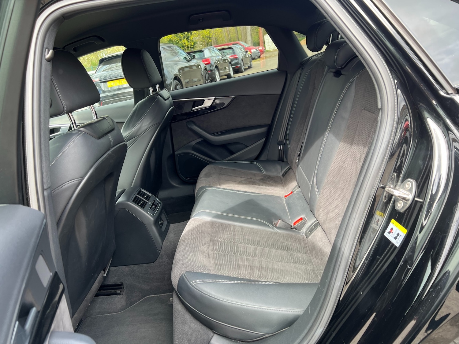 Used Audi A4 2019 for sale - 78132471: Photo 32